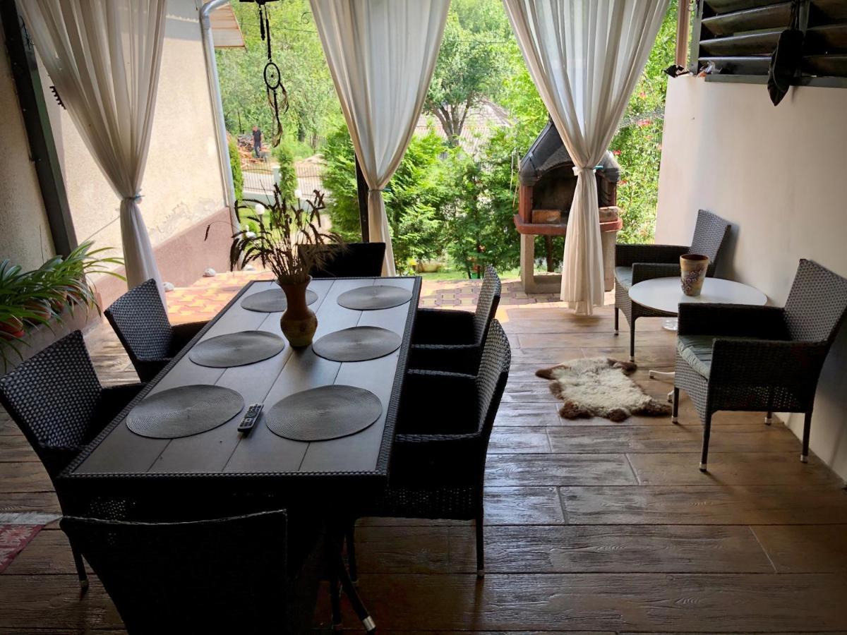 Casa Paunescu Milostea Ngoại thất bức ảnh