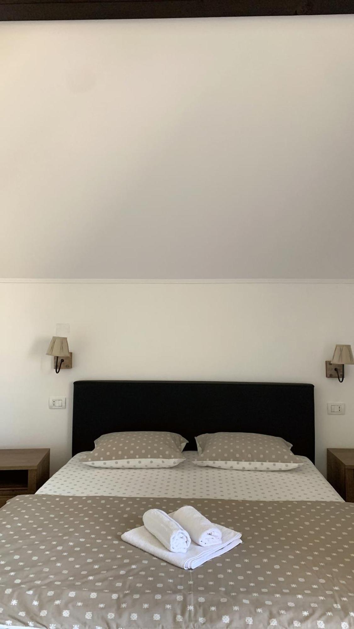 Casa Paunescu Milostea Ngoại thất bức ảnh